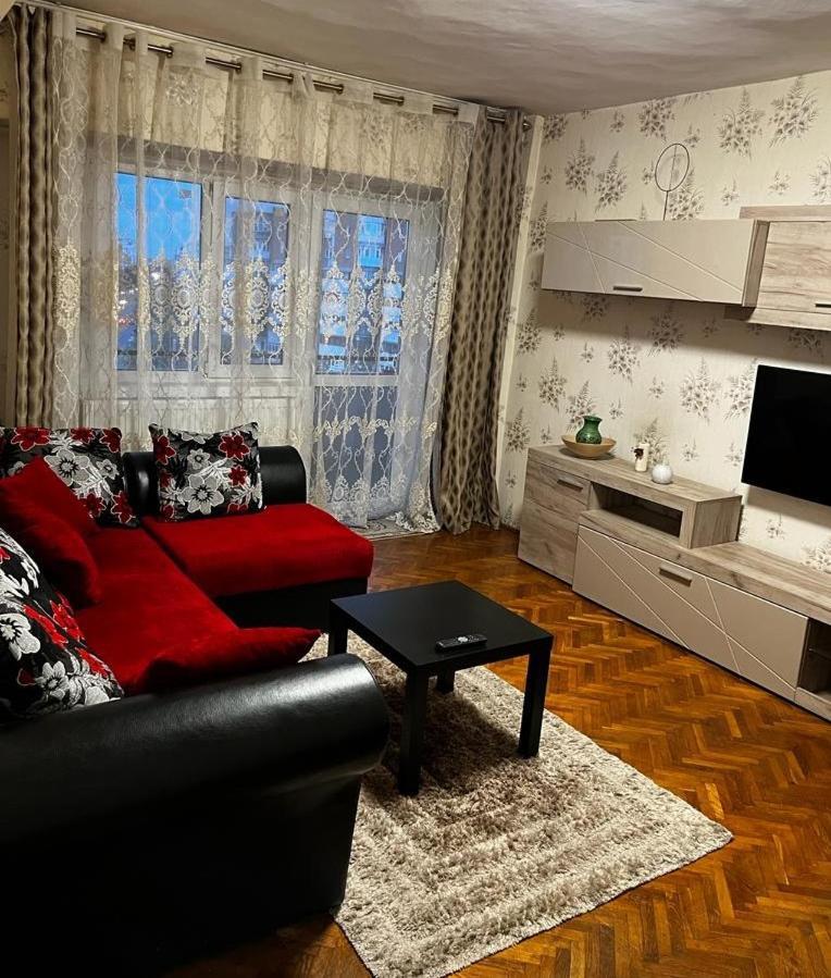 Hellen'S Ultracentral Apartament Бузэу Экстерьер фото