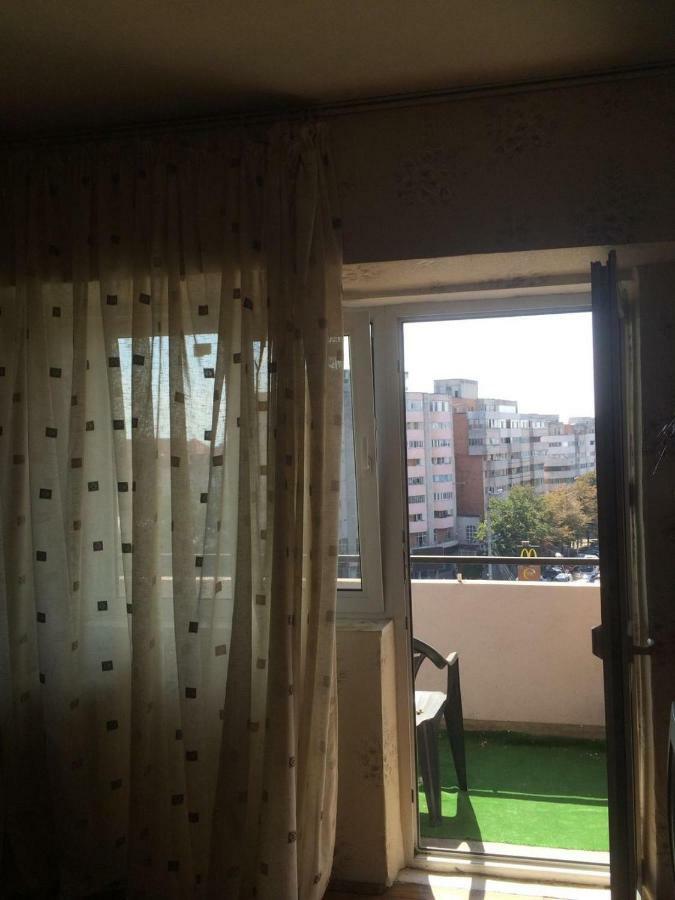 Hellen'S Ultracentral Apartament Бузэу Экстерьер фото